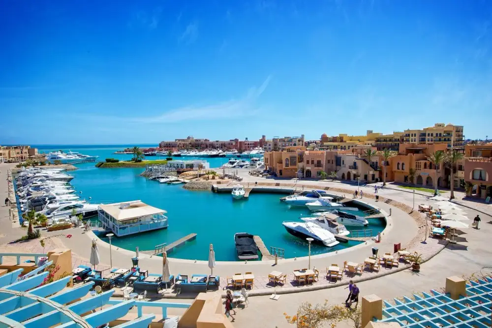 Abu Tig Marina El Gouna Transfer ab Flughafen Hurghada