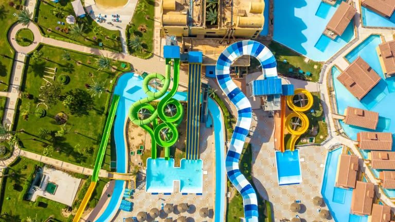 Hurghada airport transfer to Titanic Beach Resort Aqua Park