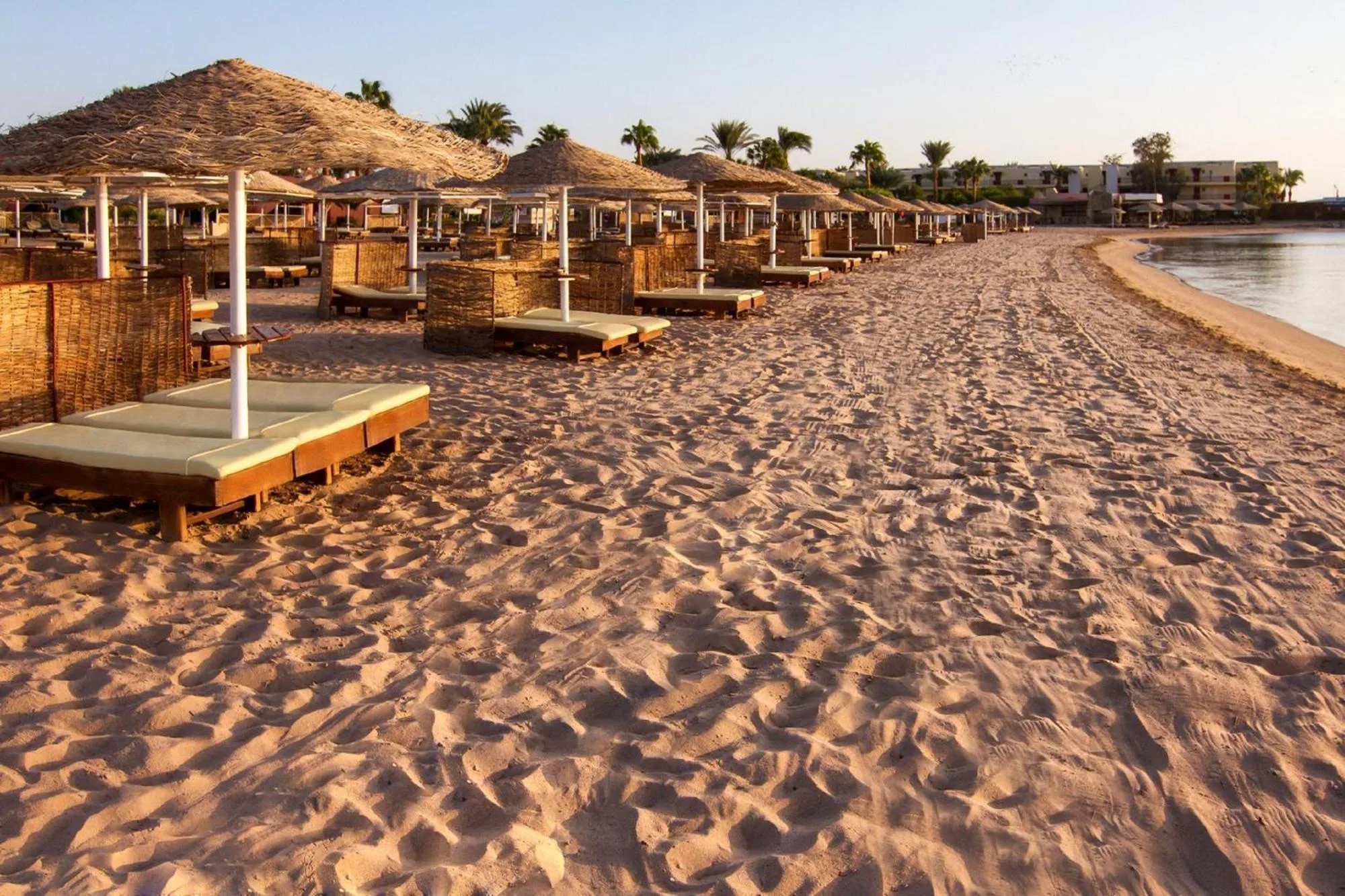Private transfer to Eagles Paradise Abu Soma Resort in Abu Soma Safaga