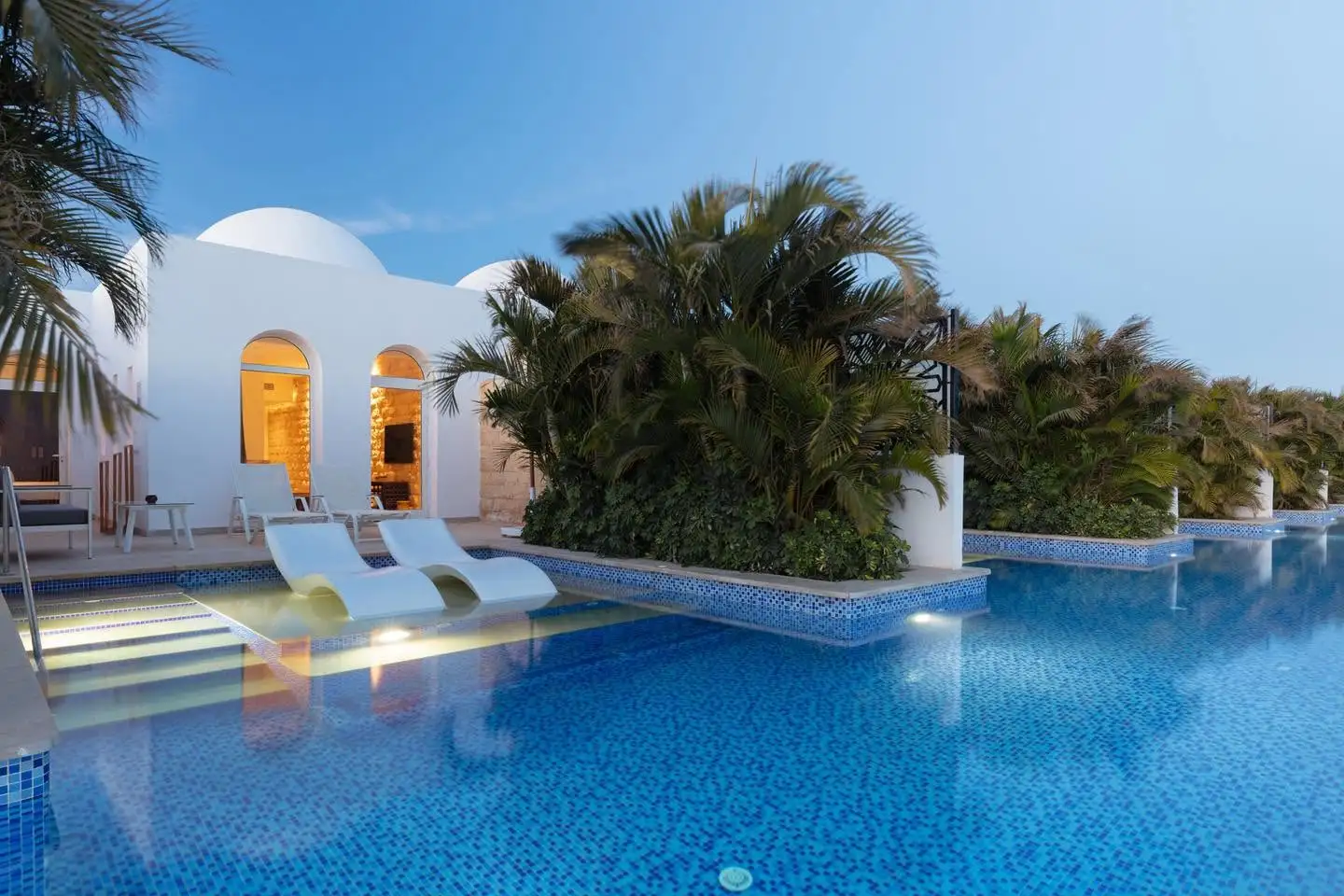 Direkter Transfer zum Fort Arabesque Resort Spa & Villas Makadi Bay