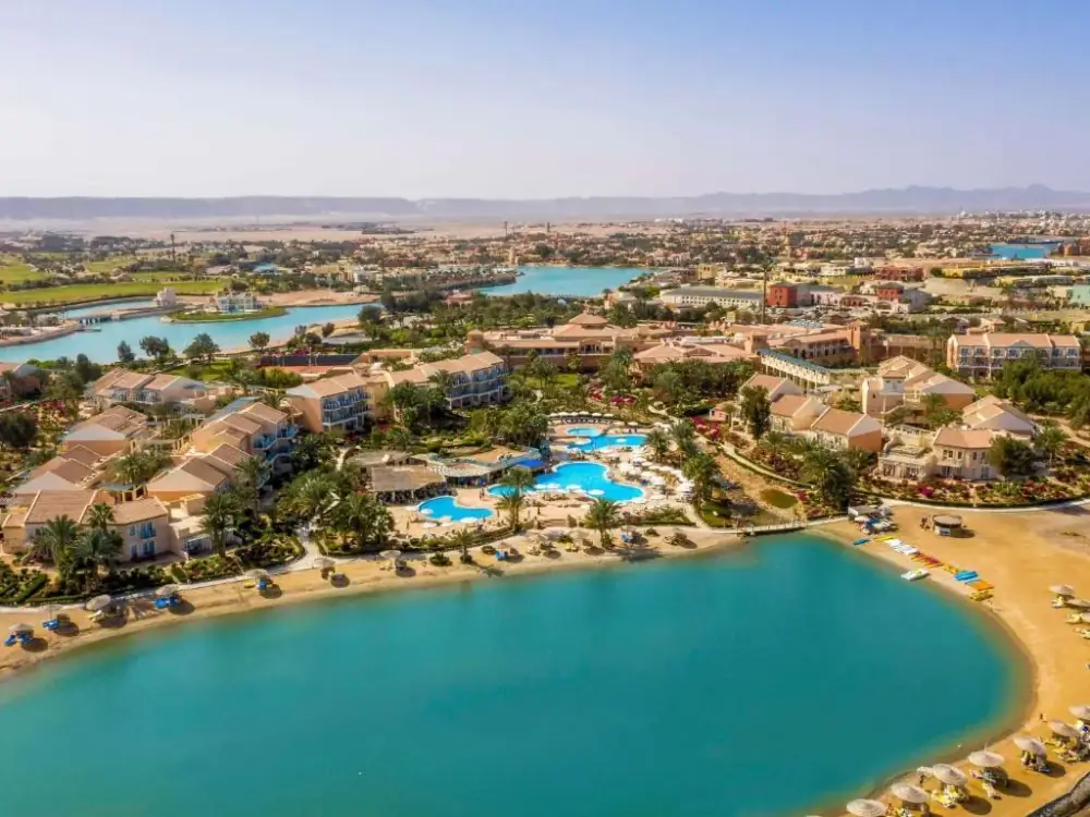 Mövenpick Resort & Spa El Gouna Transfer ab Hurghada Airport