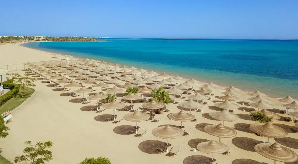 Soma Bay Beach Transfer ab Flughafen Hurghada